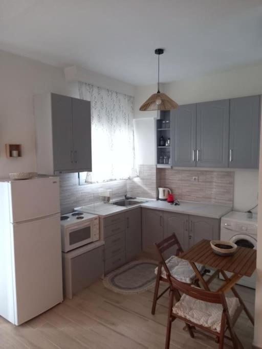 Vagelishome Komotini Exteriör bild